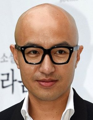 Hong Seok Cheon