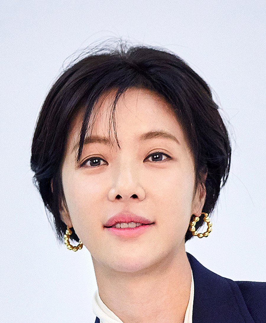 Hwang Jung Eum