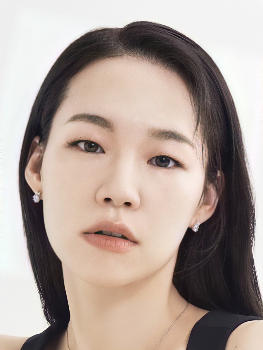 Han Ye Ri