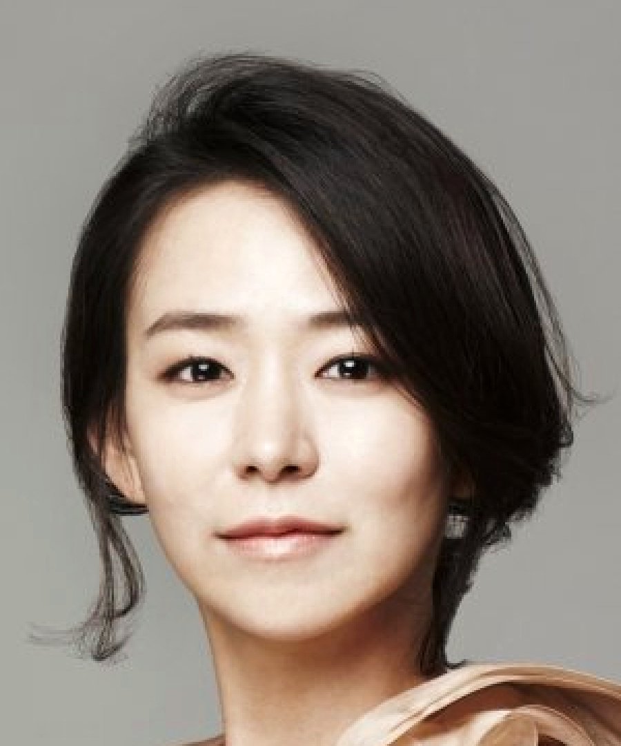 Shim Yi Young