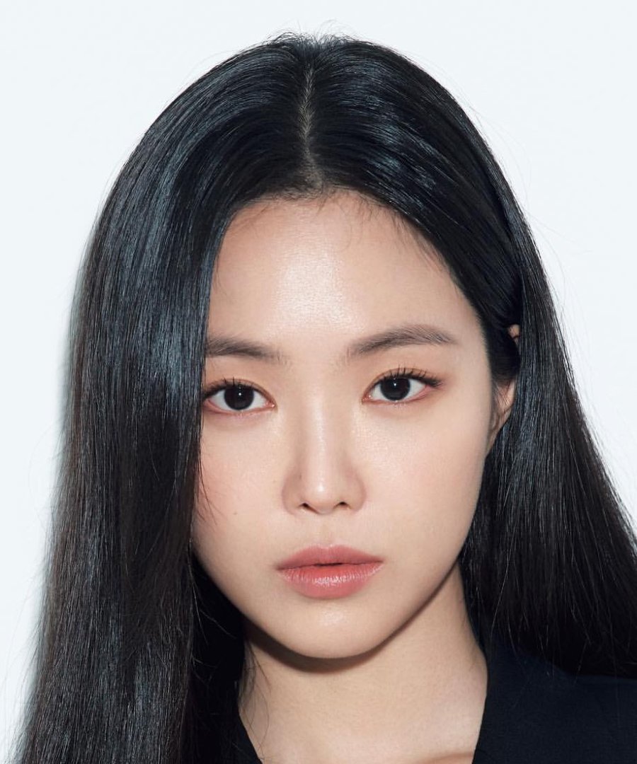 Son Na Eun